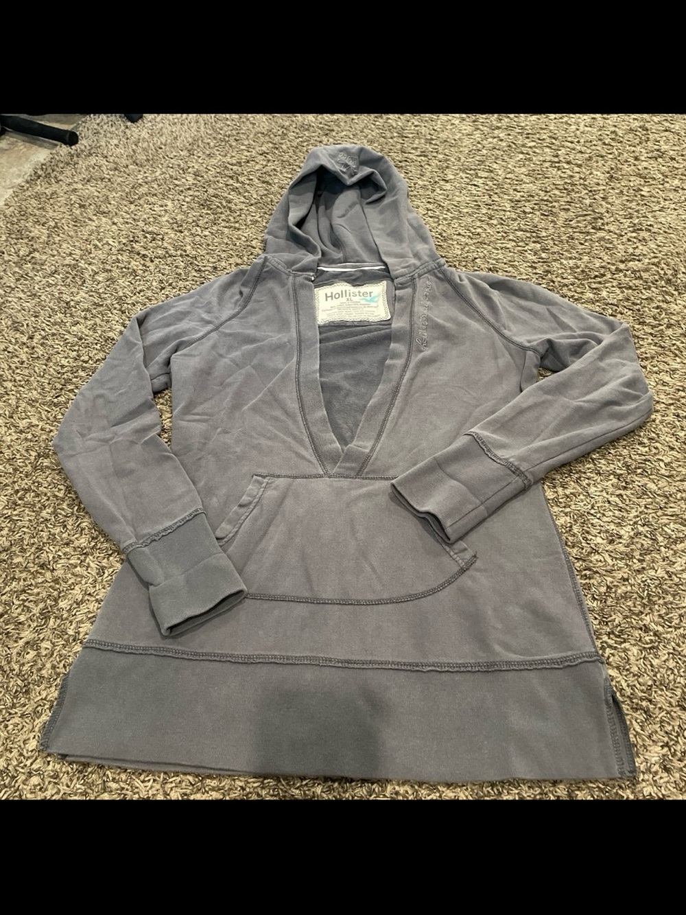 Hollister vintage Y2K deep V-neck hoodie size XL